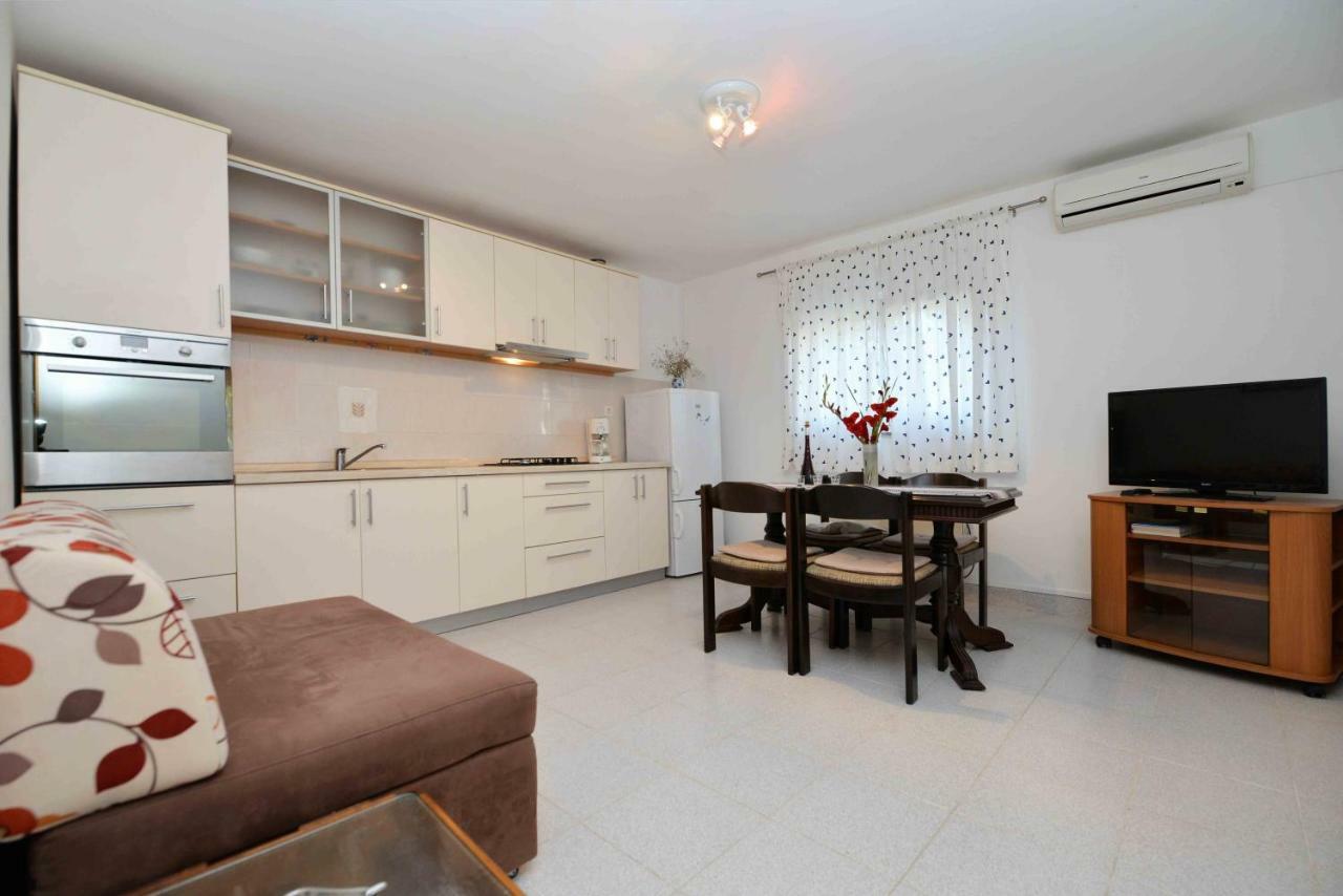 Apartment Miracle Муртер Екстериор снимка
