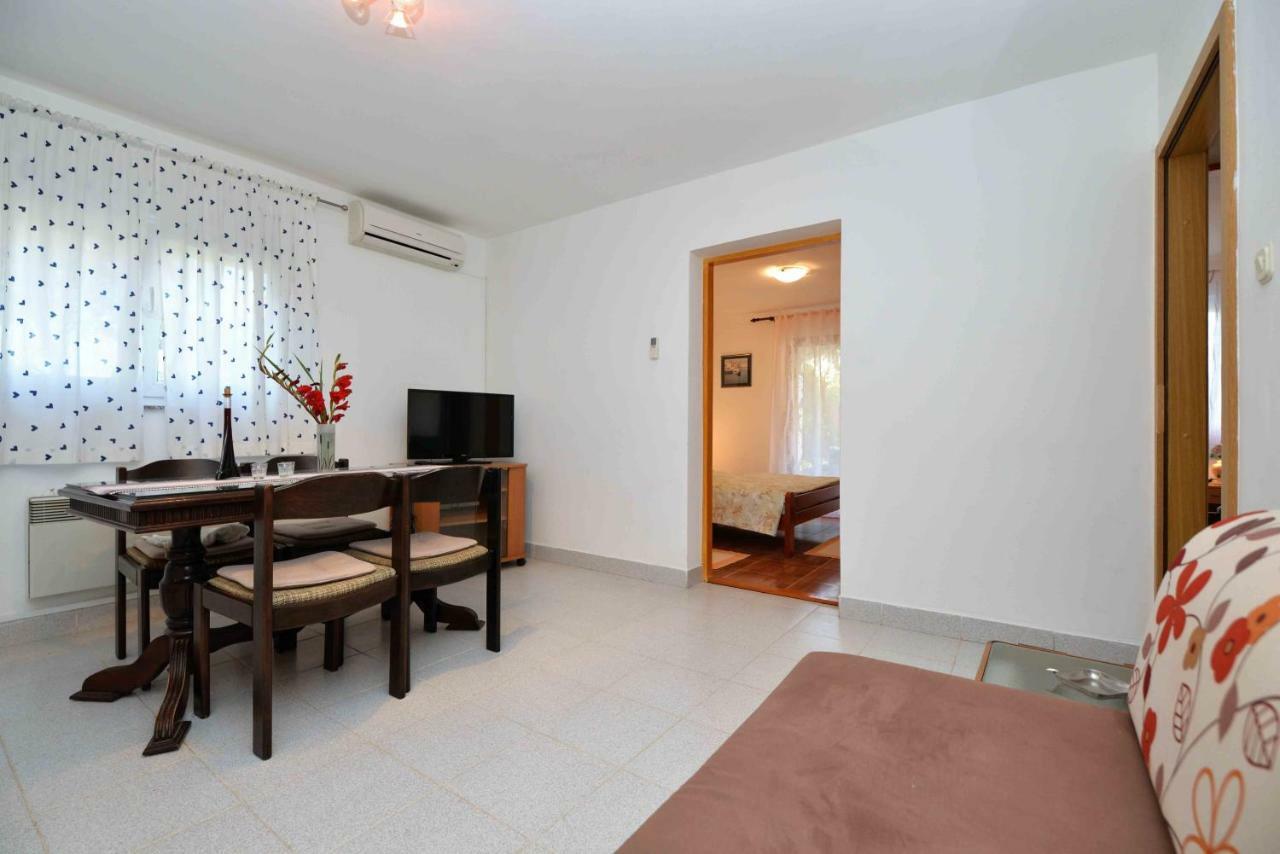 Apartment Miracle Муртер Екстериор снимка